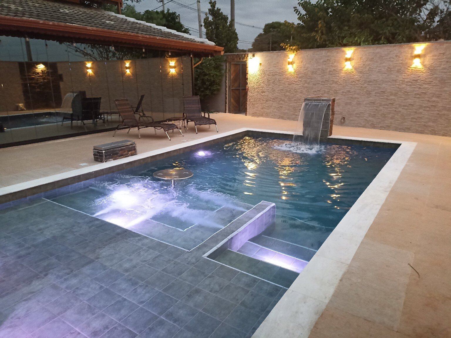 Piscina depois da reforma no Xangrilá, em Campinas